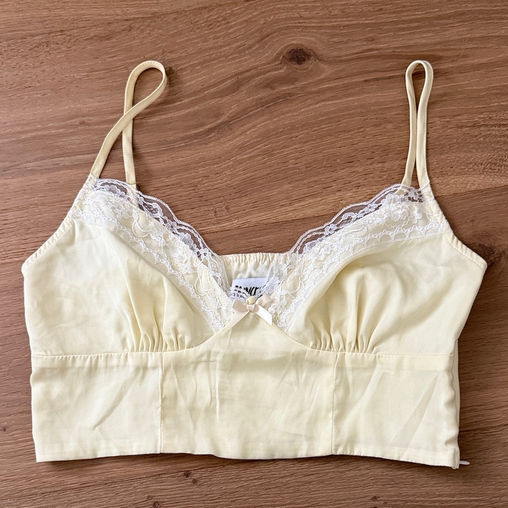 Princess Polly Light Yellow Lace Crop Top 💛